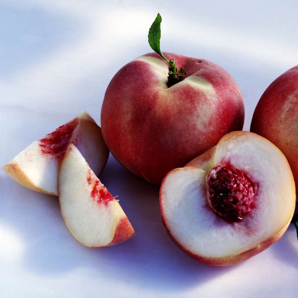 White-Peaches-576cd95a3df78cb62ccb4f40